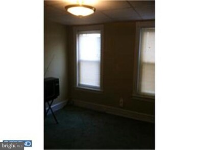 452 N Broadway unit 2ND FL, Gloucester City, NJ 08030 - photo 4