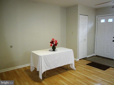 6422 Bayberry Ct, Elkridge, MD 21075 - photo 2