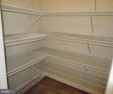 35292 Gosling Ln, Locust Grove, VA 22508 - photo 7