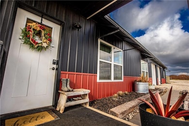 714 Indiana Rd, Princeton, KS 66078 - photo 7