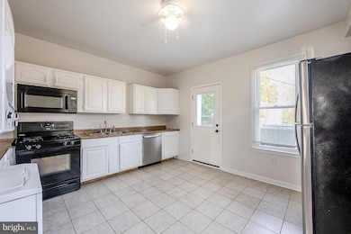 1037 & 1037 1/2 Spruce St, Hagerstown, MD 21740 - photo 7