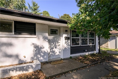 208 Mockingbird Dr, Jeffersonville, IN 47130 - photo 4