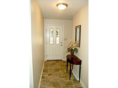 Entry/Foyer. CERAMIC TILE ENTRY