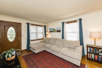 313 Chase Rd-06