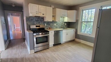 46-48 Chestnut St unit 2, Stoneham, MA 02180 - photo 3