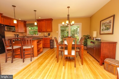 202 Wiltshire Dr, Chalfont, PA 18914 - photo 4