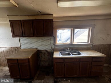 39 N Penrose St, Quakertown, PA 18951 - photo 7