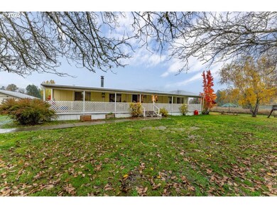 400 Holmstead Rd, Williams, OR 97544 - photo 2