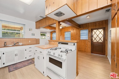 4822 Lemona Ave, Sherman Oaks, CA 91403 - photo 4