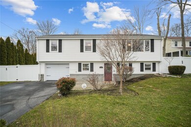 61 Beachmount Ave, Bristol, RI 02809 - photo 6