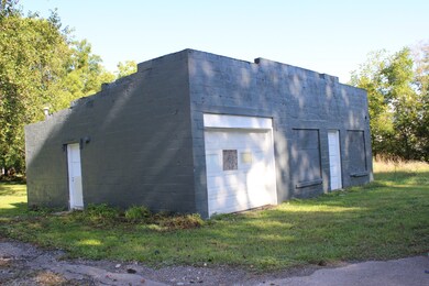 624 Madison St, Manchester, TN 37355 - photo 6