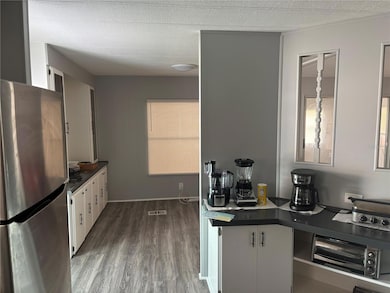 808 53rd Ave E unit 203, Bradenton, FL 34203 - photo 5