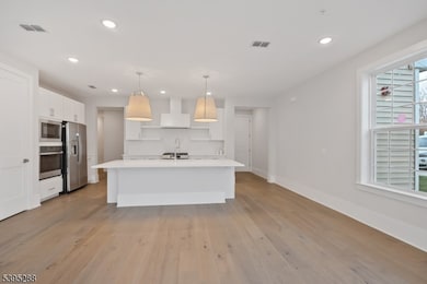 102 Iris Ct, Warren, NJ 07059 - photo 3