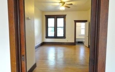 74Interior5