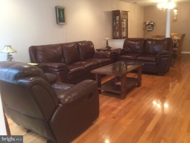 302 Creststone Cir, Princeton, NJ 08540 - photo 2