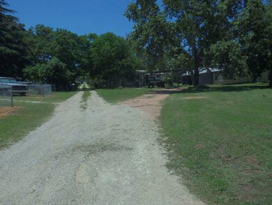 103 Seamoor Dr unit 88, Fredericksburg, TX 78624 - photo 4