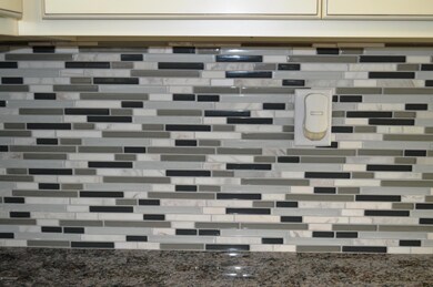 1258 Royal Ave, Louisville, KY 40204 - photo 7