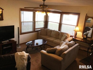 1535 Florence Ln, Davenport, IA 52804 - photo 3