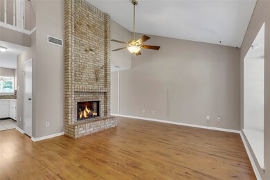 15818 Maple Manor Dr, Houston, TX 77095 - photo 3