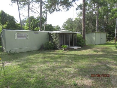 711 NW 4th St, Carrabelle, FL 32322 - photo 3
