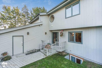 816 W 16th Ave Anchorage AK-small-002-2-
