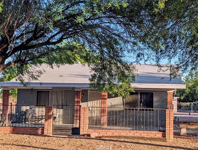 442 E Siegfried Ln, Blythe, CA 92225 - photo 2