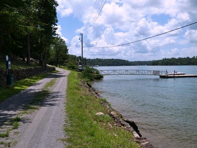 Road along the water front