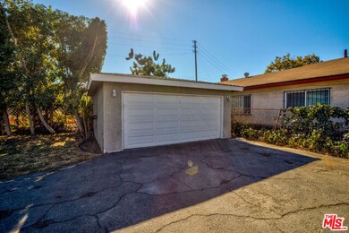2 car detached garage
