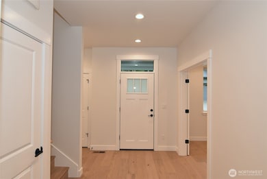 1105 Whidbey St, Bellingham, WA 98229 - photo 2