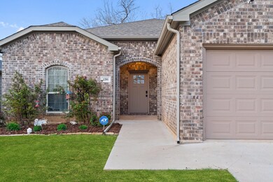 1201 Amsden Cir, Denison, TX 75020 - photo 5