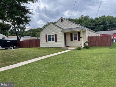 717 W 13th St, New Castle, DE 19720 - photo 2