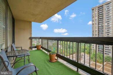 Skyline Plaza unit 1116N, Baileys Crossroads, VA 22041 - photo 7