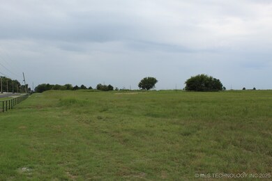 003 N Gaither Rd, Pryor, OK 74361 - photo 4