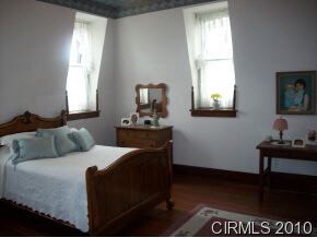 223 E Hill St, Wabash, IN 46992 - photo 5