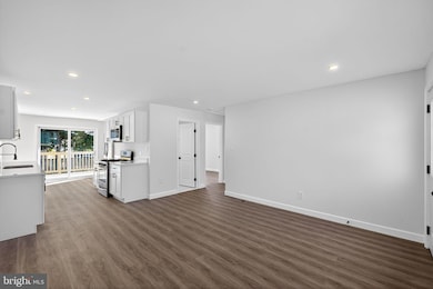 8 Marley Neck Rd, Glen Burnie, MD 21060 - photo 7