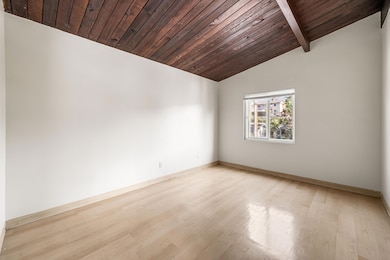 1011 Laguna St, Santa Barbara, CA 93101 - photo 5