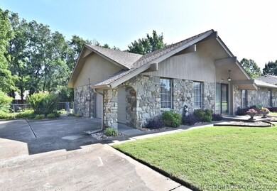 Classy Side Entry Garage, Lots of Driveway Space