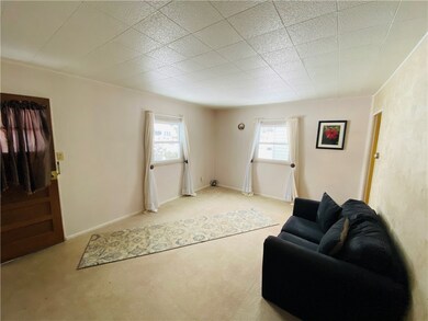 631 Zephyr Ave, Erie, PA 16505 - photo 4