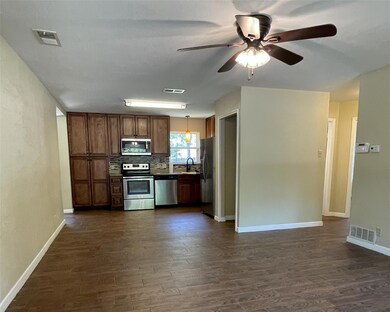 929 W Ford St, Denison, TX 75020 - photo 3