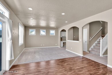 12-web-or-mls-SkyLight - DarrenM-12