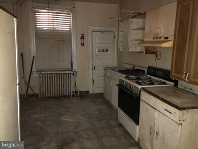 2103 W Mulberry St, Baltimore, MD 21223 - photo 3