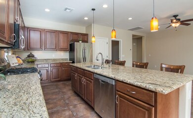 3915 E Grand Canyon Pl