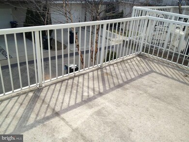 25338 Shipley Terrace, Chantilly, VA 20152 - photo 5