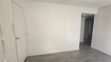 5181 Pioneer Ave unit 203, Las Vegas, NV 89146 - photo 3