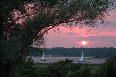 19 Jacobs Point Rd, Warren, RI 02885 - photo 5