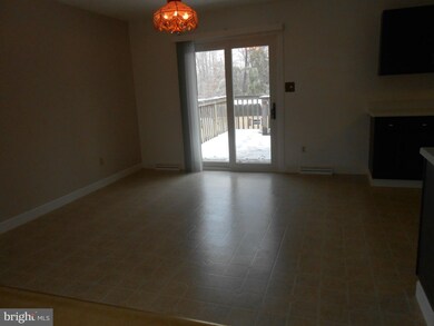 21911 Brook Dr, California, MD 20619 - photo 4