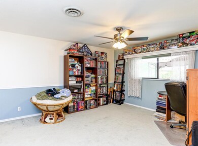 05_Living Room 2 (small)