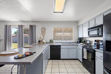 05-Kitchen