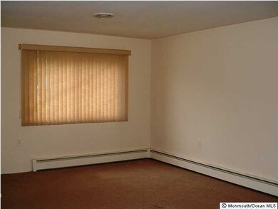 454 Costa Mesa Dr, Toms River, NJ 08757 - photo 4