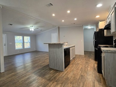 126 Todd St unit 126, Lakeland, FL 33815 - photo 3